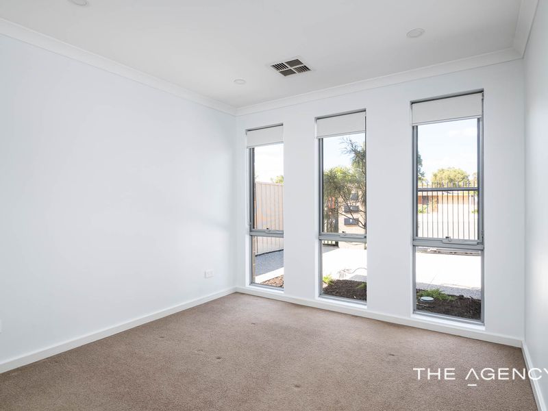 4B Plane Court, Beldon