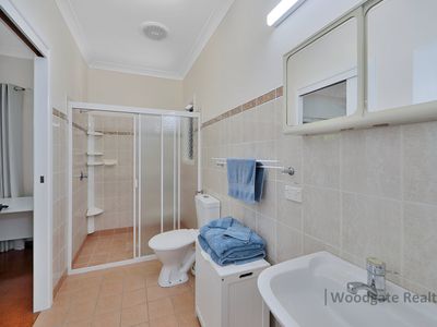 2 Acacia Street, Woodgate