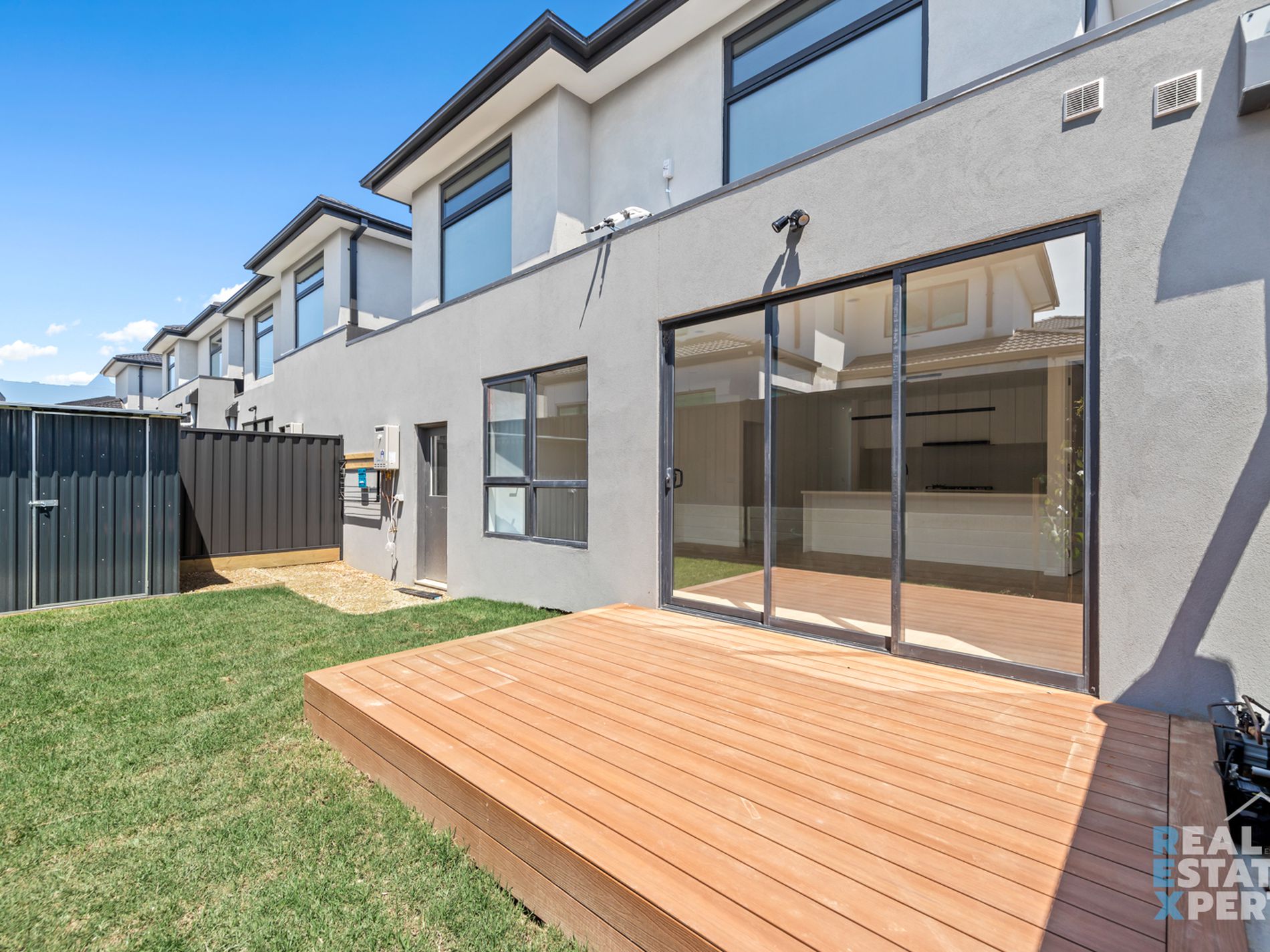 3 / 5 Sylvanwood Crescent, Narre Warren