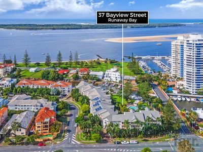 12 / 37 Bayview Street, Runaway Bay