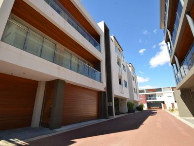 9 Torcello Mews, Mandurah