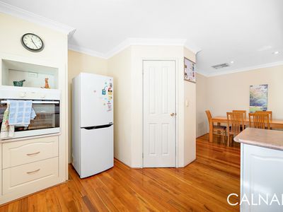 2A  Leeton Close , Halls Head