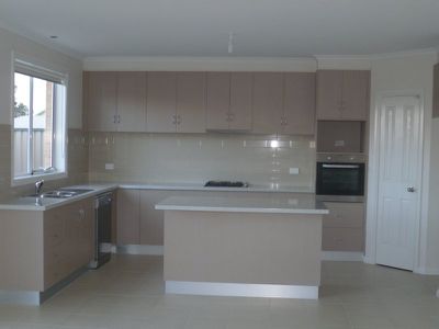 16D Forest Road North, Lara