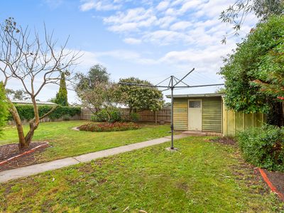 11 McGhee Street, Sale