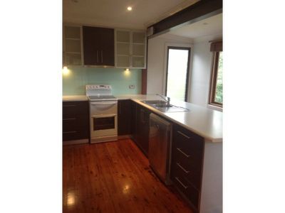 4 Aminya Place, Farmborough Heights