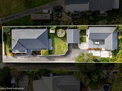 20 & 20A Brian Crescent, Stanmore Bay