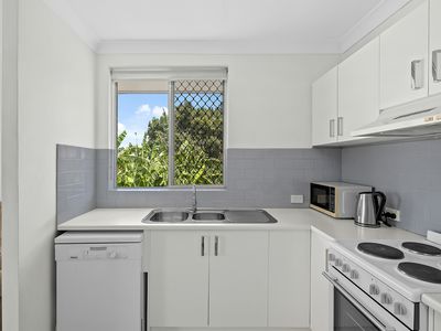 6 / 57 Railway Parade, Clayfield