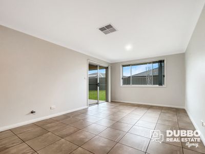 22A Boyd Avenue, Dubbo