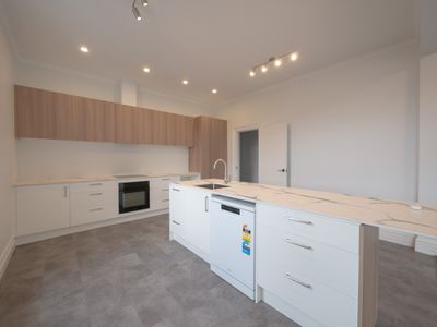 1 / 209 Cargill Street, City Centre