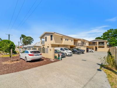8 / 10 Trink Street, Cloverdale