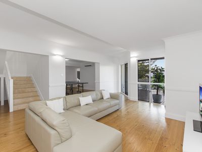7 Grange Court, Castle Hill