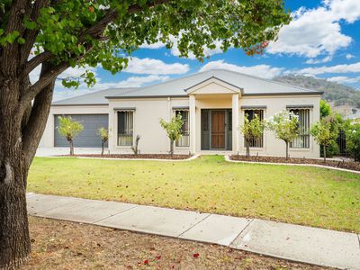 17 NEDLANDS CLOSE, Wodonga