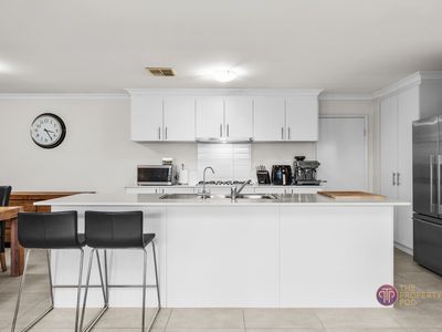 34b Moonlight Court, Huntingdale