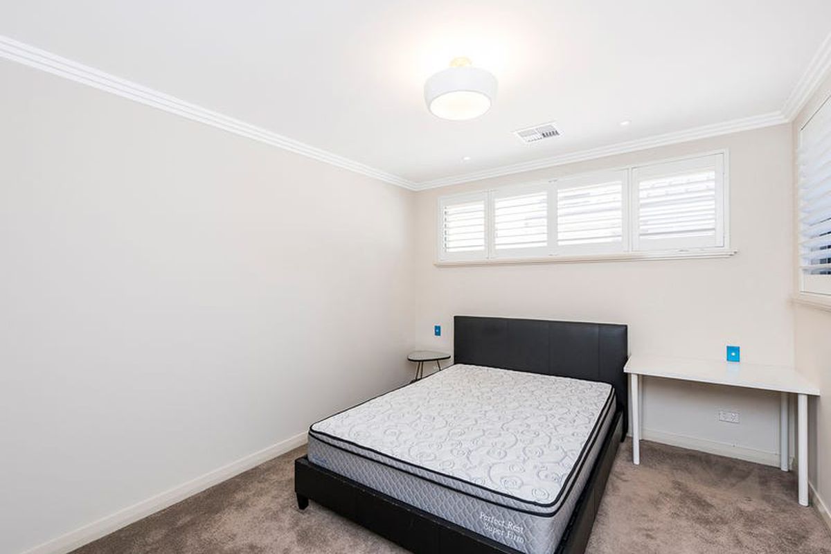 2A Genesta Crescent, Dalkeith