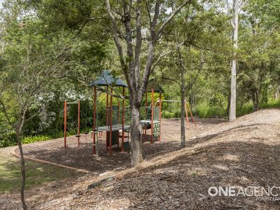 14 Megan St, Camira
