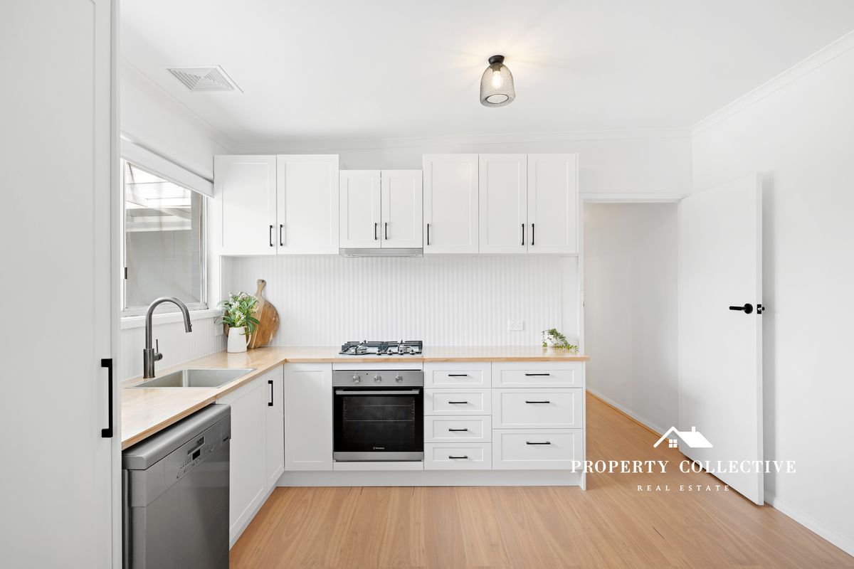 11 Harper Avenue, Beechworth