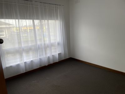 1 / 2 Peters Street, Mount Gambier