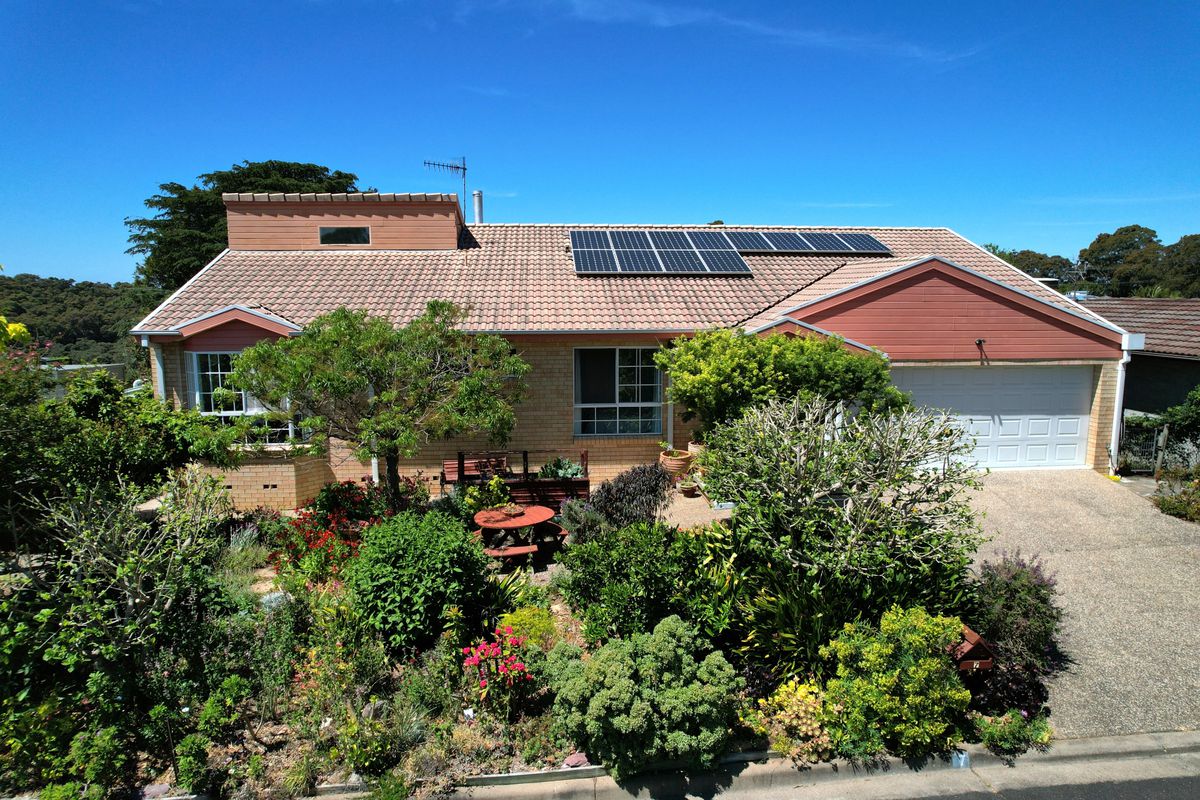 7 Perkins Parade, North Narooma