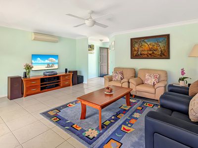 5 Tarourga Place, Dalmeny