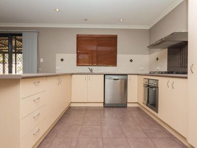 6 / 15 Kabbarli Loop, South Hedland