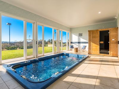 57 Eagle Rise Road, Table Top