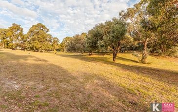 21 Sugarloaf Road, Beaconsfield Upper