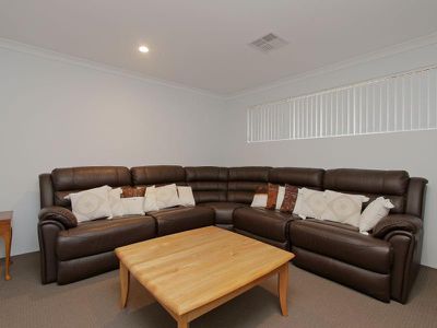 9 Lee-steere Crescent, Piara Waters