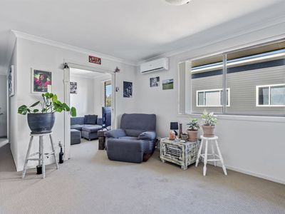 34 & 34A Gemini Way, Narrawallee