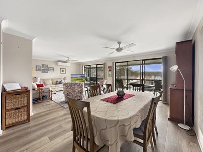 73 King Albert Avenue, Tanilba Bay