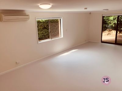 1 Jenny Close, Elermore Vale