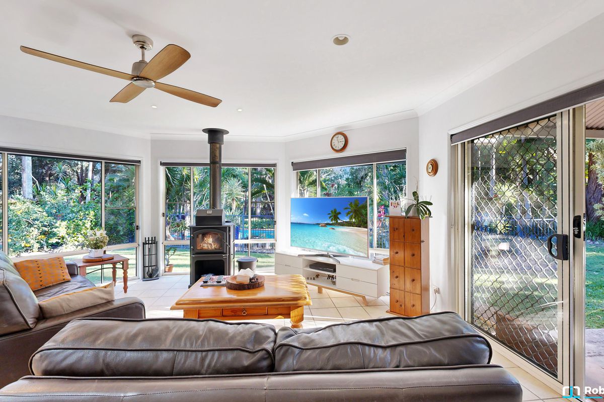 6 Bloodwood Place, Cooroibah