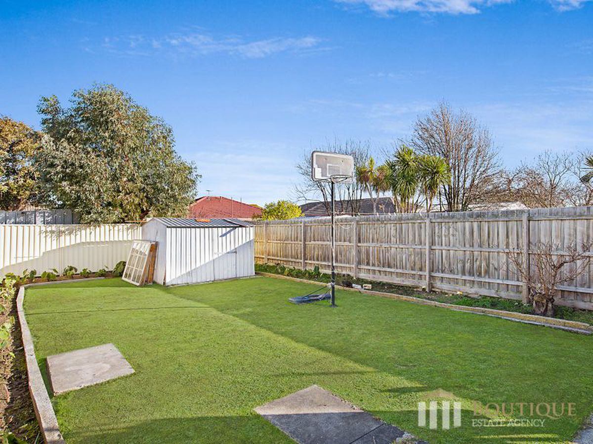 1 / 18 Third Avenue, Dandenong North