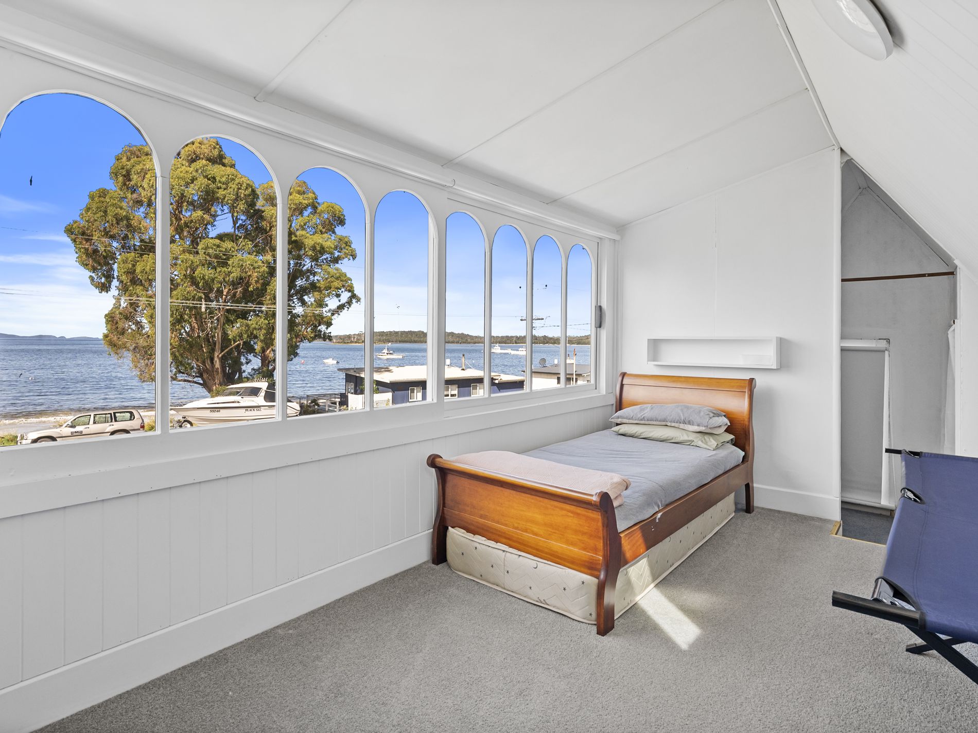 144 Kingfish Beach Road, Southport