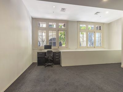 Unit 16 / 20 Bank Place, Melbourne