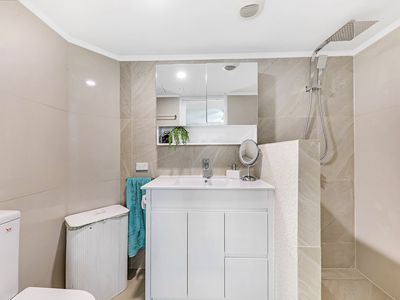 13 / 66 Queen St, Southport