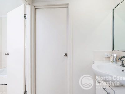 19 Coomburra Crescent, Ocean Shores