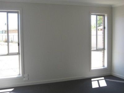 9 Deakin Court, Horsham