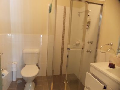 2 / 5 Prings Road, Niagara Park