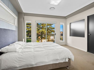 1 / 57 Reddall Parade, Lake Illawarra