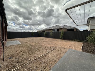 19 Gosfield Drive, Werribee