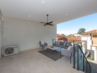 6/17 Elanora Street, Joondanna
