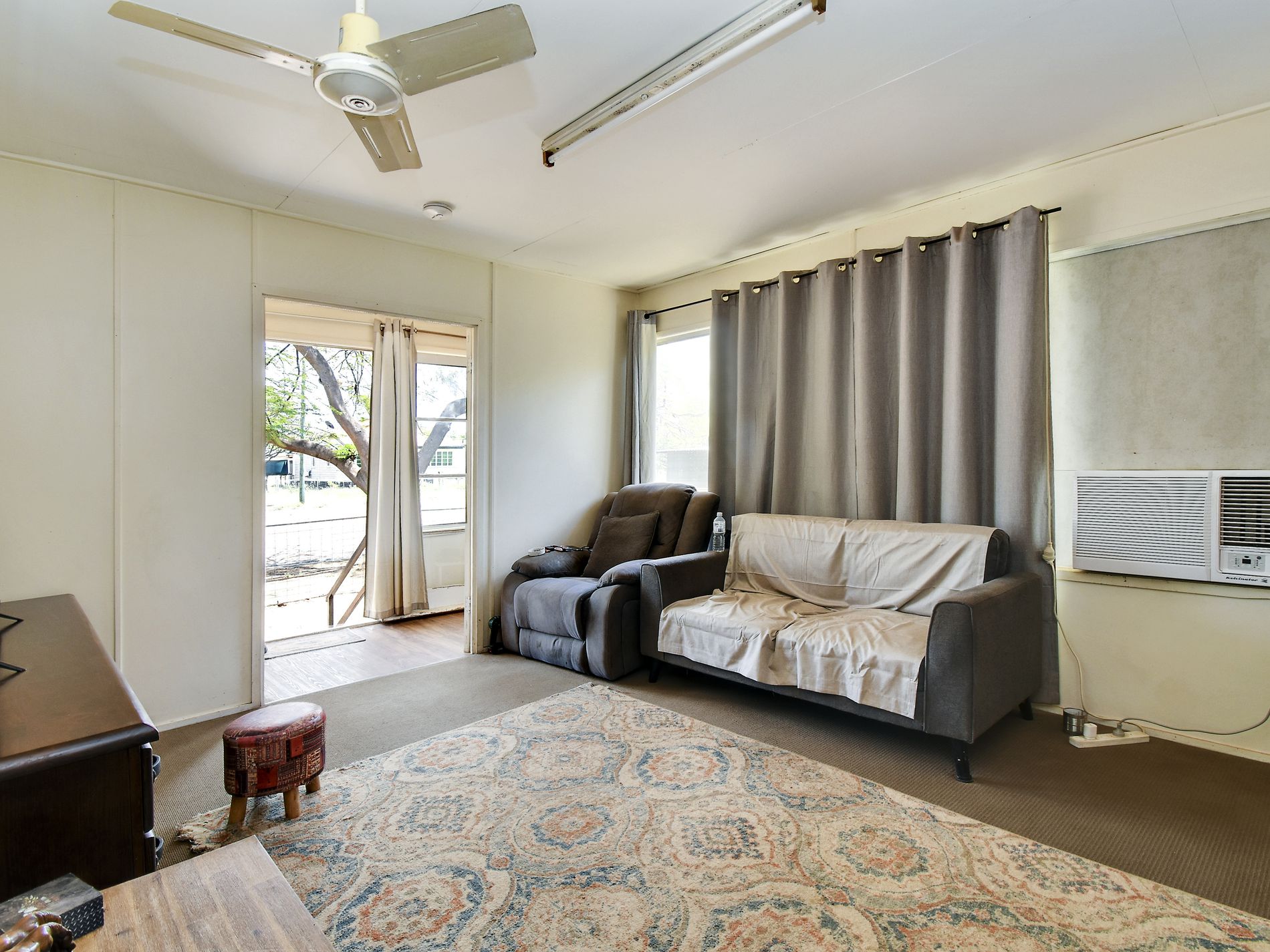 86 Crane Street, Longreach