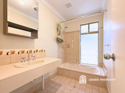 4 Bobtail Close, Brookdale