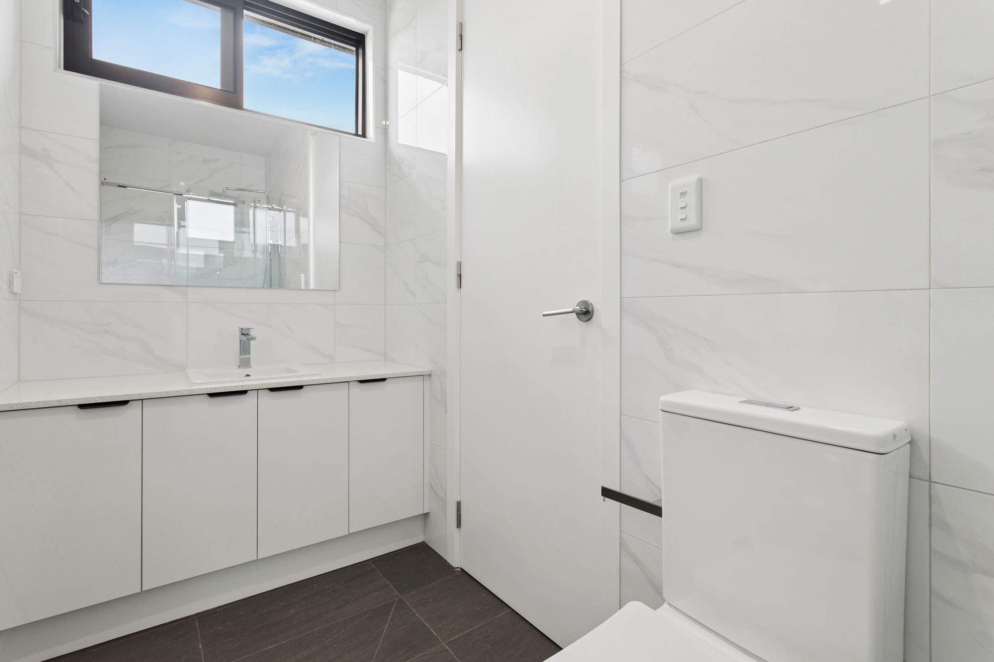 32B Avenue Road, Paradise