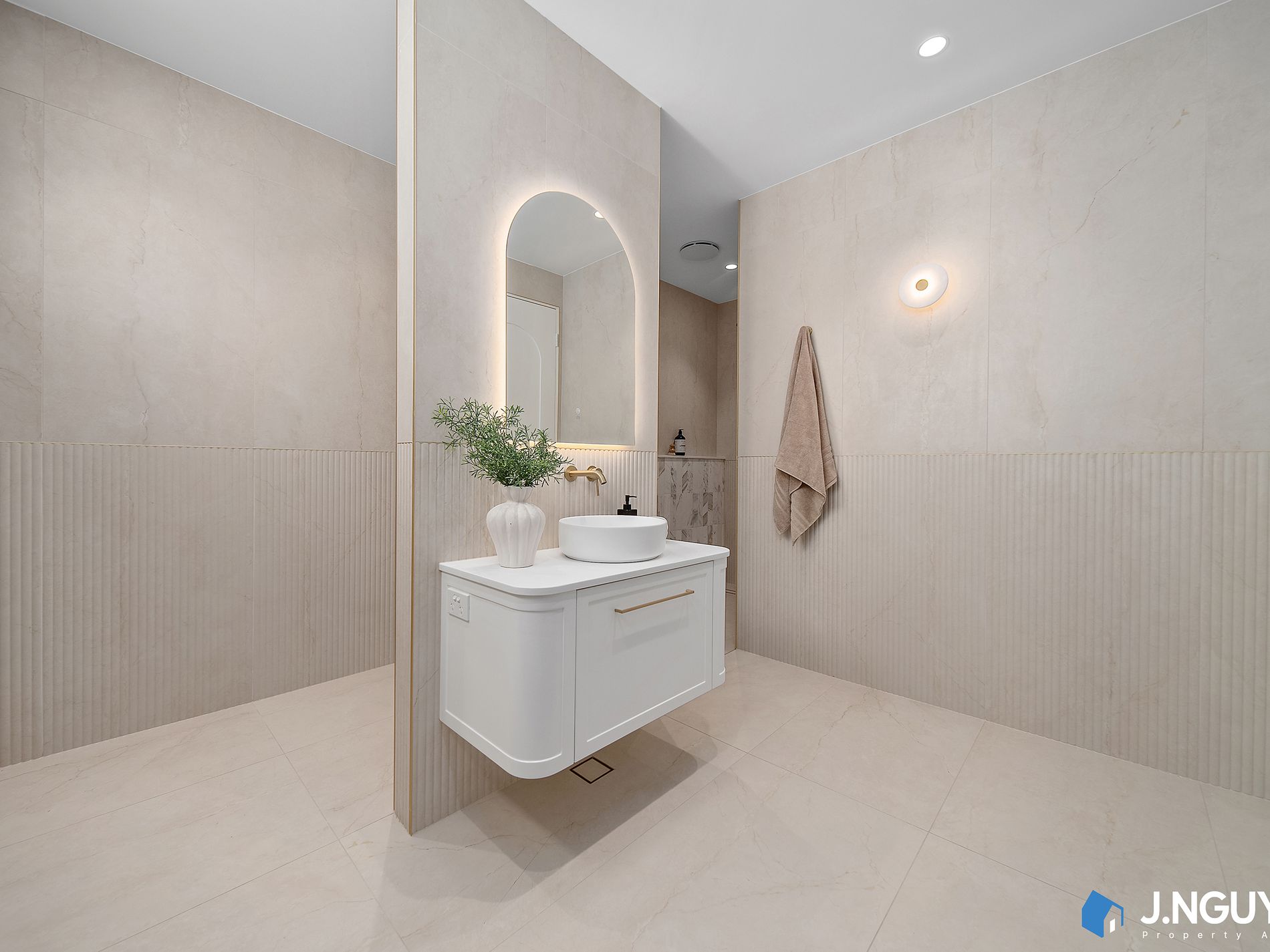 10 Benelong Avenue, Smithfield