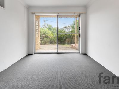 27 Golden Crescent, Southport
