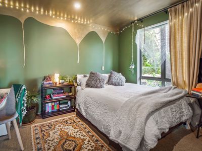 4 Runswick Lane, Huntsbury