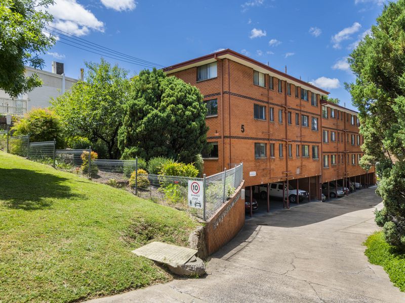 9 / 5 Mowatt Street, Queanbeyan East