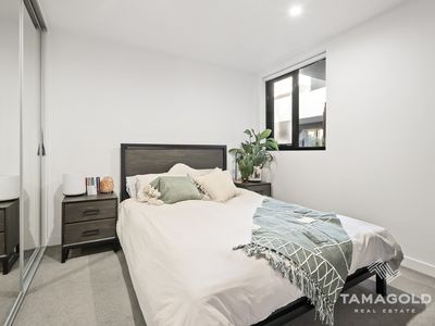211 / 10 Clinch Avenue, Preston