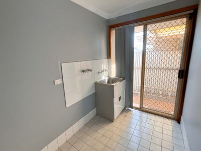 1 / 5 Horsfield Place, Victory Heights